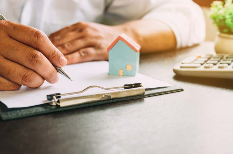 Ein Vertrag wird aufgesetzt Ein Vertrag wird aufgesetzt